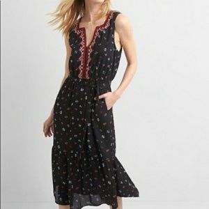 Gap embroidered floral tier midi dress
